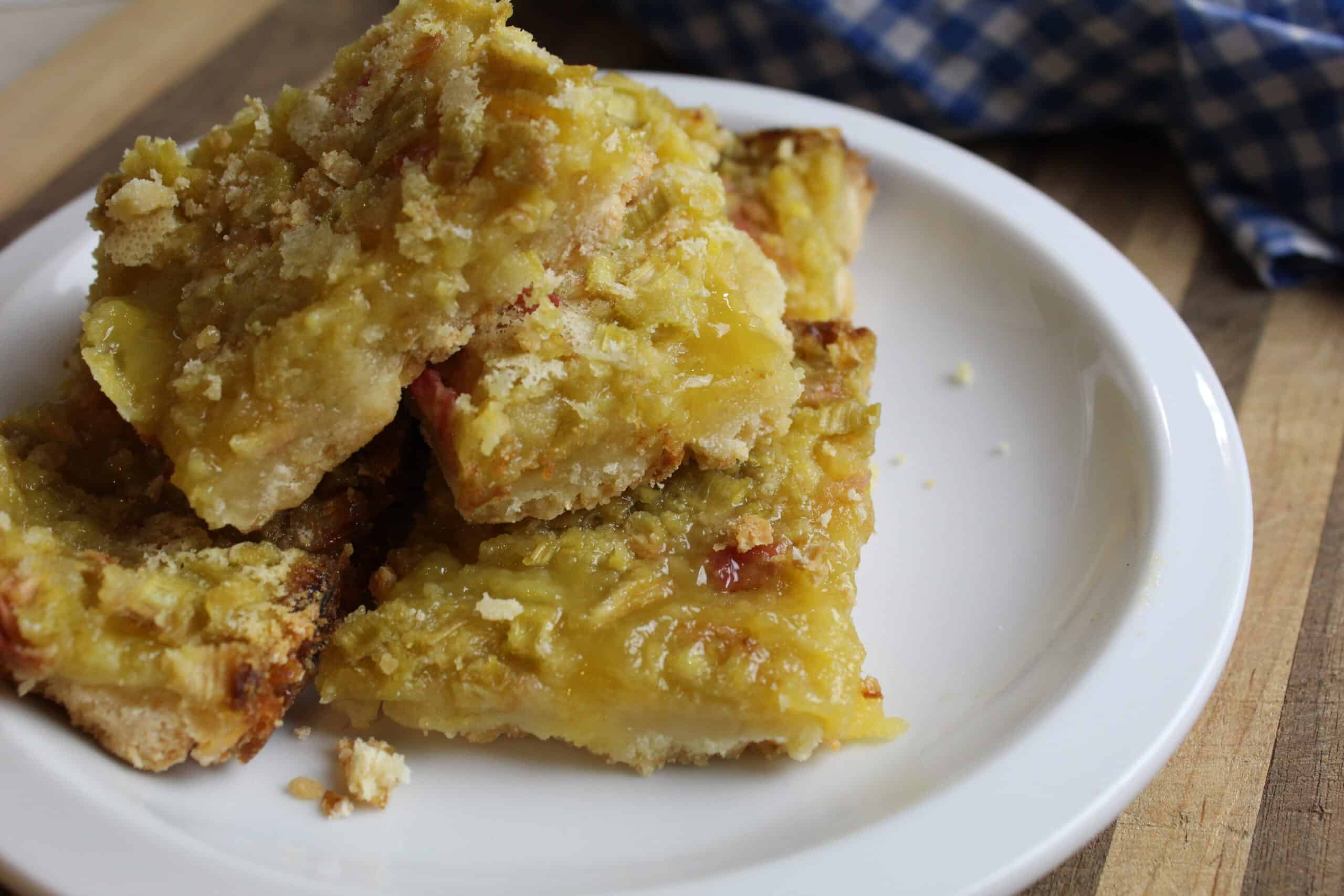 Easy Rhubarb Bars